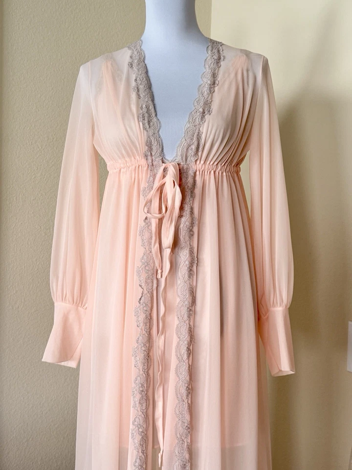 Conjunto de bata camisón vintage Mistee encaje nailon Enka crepeset pegnoir talla M Foto 1 de 4