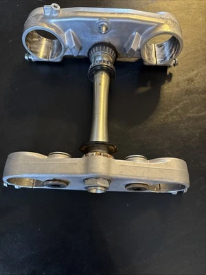 Honda Crf450r 2005 2004 2006 2007 OEM triple árbol abrazadera dirección vástago abrazaderas barra Foto 1 de 4