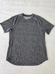 Lululemon Performance T-shirt Mens Medium Gray Vented Short Sleeve Activewear - Picture 1 of 9