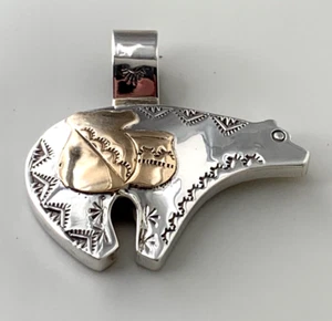 Ciondolo Fetish Orso Argento Sterling Merce Cava Sud-Ovest Nativi Americani - Foto 1 di 7