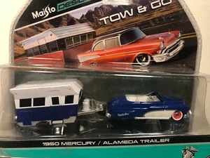 Remolque Maisto Tow & Go 1950 Mercury convertible y Alameda 1/64 azul y blanco - Imagen 1 de 4