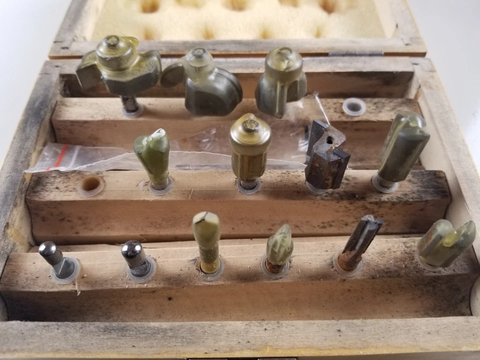 Juego de brocas de enrutador profesional para carpintero 13ps en estuche de madera, venta inmobiliaria Foto 1 de 4