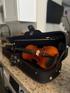 Amati Violin AFV-017 4/4 Full Size (Package Deal)