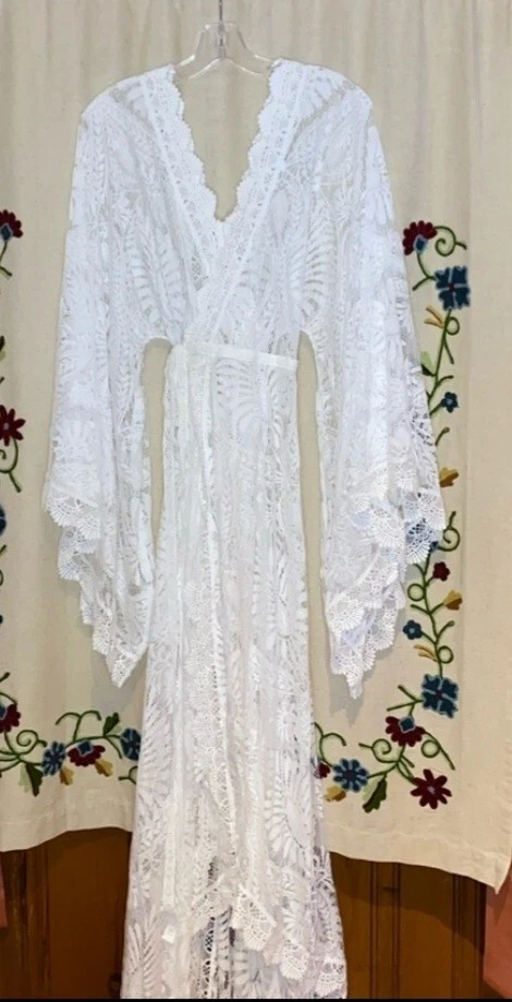 Handmade Kimono style Bridal Robe - Image 1 of 4
