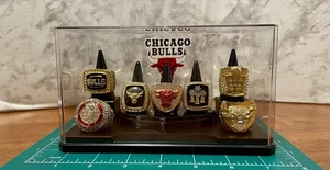 Chicago Bulls Michael Jordan Ring Set mit Vitrine 🇺🇸versand - Bild 1 von 8