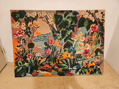 canevas demi-point 0,102x0,82 - le canevas est fixé sur cadre bois. voir photo 2 - Photo 1/3