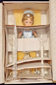 Vintage Danbury Mint "Sarah" 15 in Ballerina Doll by Susan Wakeen -- NRFB - Picture 1 of 8