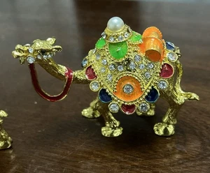 3 camel figurines in different sizes, made of premium-quality enamel-coated - Picture 1 of 13