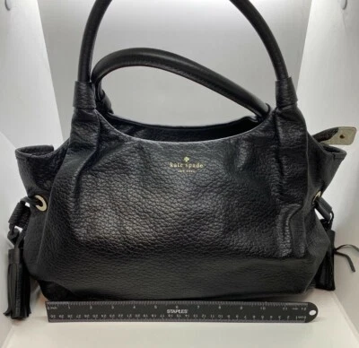 Bolso de mano Kate Spade New York de cuero negro para mujer WKRU1451 $428 Foto 1 de 4