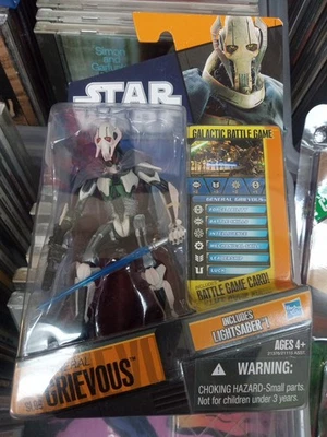 Star Wars Saga Legends General Grievous Action Figure  Secret Weapons & Card - Imagem 1 de 2