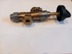 Gas control Valve 3/8 + Knob & nuts etc - Picture 1 of 2