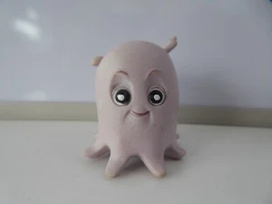 Disney Store Finding Nemo PEARL The Octopus Toy Figure RARE Vintage 2003 - Picture 1 of 1