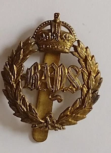 WW1 2nd Dragoon Guards (Queens' Bays) Original Cap Badge KC Brass Antique - Picture 1 of 24
