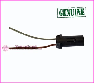 VW GOLF 4 Audi TT A8 XENON attacco faro luce di posizione portalampada H6W - Foto 1 di 1