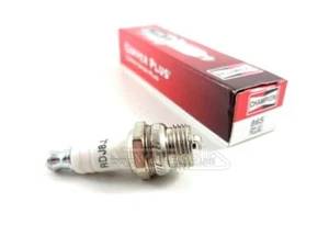 Champion Zündkerze RDJ8J mit Karton - z.B. für McCulloch Laubbläser 320BV - Bild 1 von 2