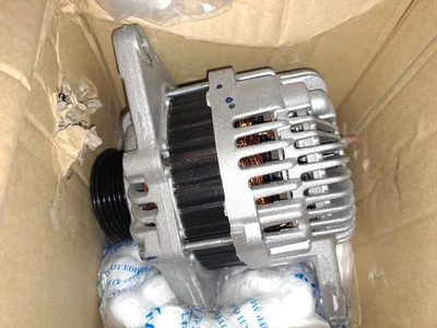 Mitsubishi L200, 2019 Original Alternator. OE new in box. 95amp. - Image 1 of 4