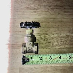 LEGEND BRASS 1/2" GATE VALVE THREADED 150 WOG water valve - Picture 1 of 5