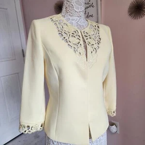 NWOT Pastel Yellow Tahari Aruthur Levine Luxe cut out 3/4 sleeve blazer 8 TT44 - Picture 1 of 10