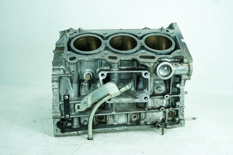 Bloco de cilindros do motor 06-08 Lexus IS250 IS350 OEM 2.5L V6 1140031330 1042 - Imagem 1 de 4