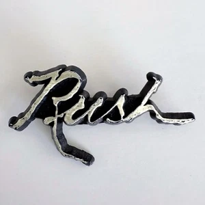 Vintage 1978 Banda Rush Plástico Insignia Troquelado Botón Hemisferios Pin Geddy Lee - Imagen 1 de 3