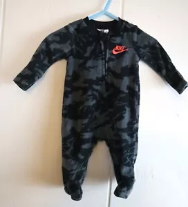 Baby Boys Newborn Nike Black Gray Camouflage Sleeper One Piece Fleece Outfit - Picture 1 of 4