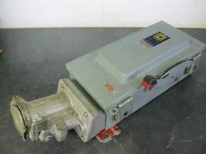 DESCONEXIÓN CUADRADA D HU362AWC SIN FUSIBLE CON RECEPTÁCULO DE ÁRTITA 3W 4P 60A - Imagen 1 de 9