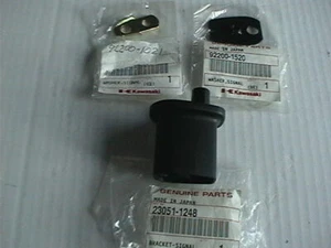 GENUINE KAWASAKI EX250 EX500 ZX6R ZX9R ZX12R REAR FLASHER STEM 23051-1248 + WASH - Picture 1 of 1