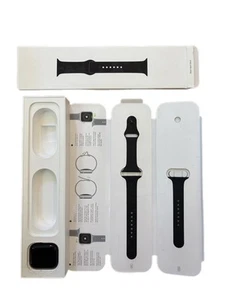 Apple Montre Séries 5 GPS,44mm - Espace Gris Aluminium Étui avec Noir Sport Band - Photo 1 sur 5