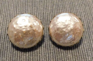 MIRIAM HASKELL Vintage Baroque Cream Pearl Clip On Earrings Signed Large 1” EUVC - Picture 1 of 8