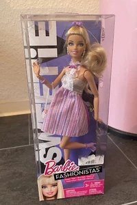 Barbie Fashionistas Fashion Swappin Styles Wave 2 Sweetie NRFB Nuevo - Imagen 1 de 10