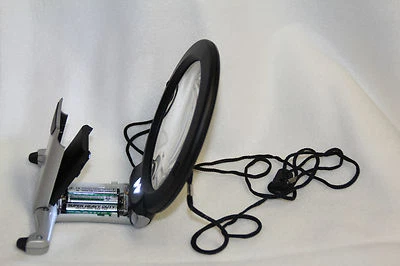 Lupe 14 cm LED Standlupe Nählupe Karten Lese Lupen Lesehilfe 6 x Zoom  - Bild 1 von 4