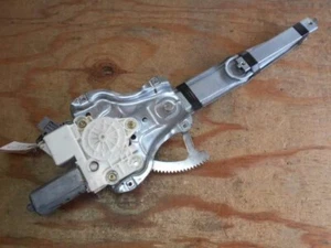 JDM TOYOTA AZT250 AVENSIS Left front Window Motors Regulators 69820-05060 - Picture 1 of 2