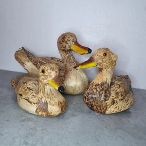 3x Vintage Folk Art Corn Husk Duck Decoy Figurine Cabin Shelf Decor - Foto 1 di 10