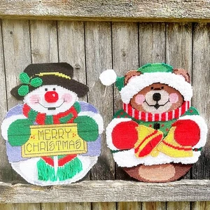 2er Set Weihnachtsbär und Schneemann Kunststoff Leinwand Nadelspitze Behänge - Bild 1 von 3