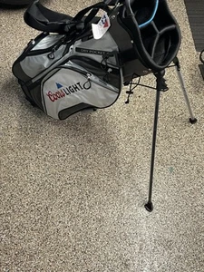 New W Tags Coors Light Lightweight Golf Stand Bag With Rain Cover - Picture 1 of 9