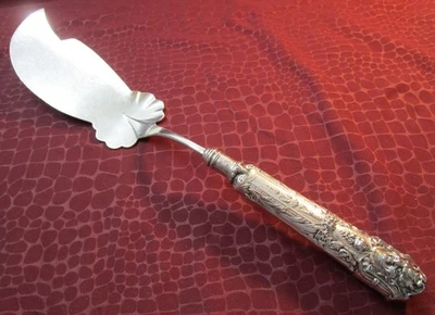 RENACIMIENTO 1886 rebanada de pescado o pan de carne servidor figura antigua placa de plata bb Foto 1 de 4