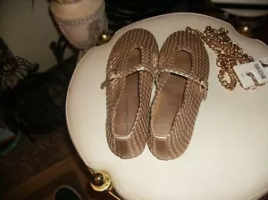 REVOLVE House of Harlow 1960 gold woven ballet flat size 6.5 - Picture 1 of 3