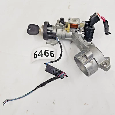 2010-2013 Chevrolet Equinox 2013-2015 Malibu Ignition Switch Lock Cylinder & Key - Image 1 of 4