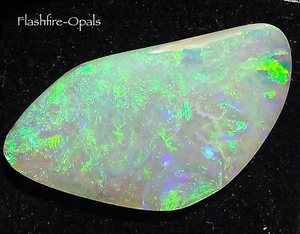 9.8ct ! Solide Gemme Qualité Opale " Grün-gold-blau " + Video Flashfire-Opals - Picture 1 of 7