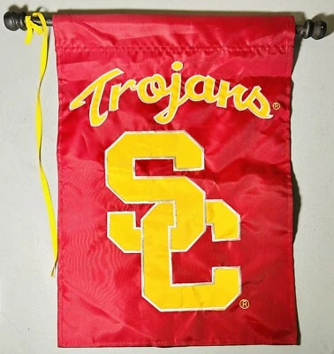 University Of Southern California USC Trojans Scroll Flag 16” x 12” Evergreen - Image 1 of 2