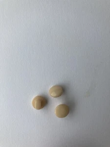 NUOVI 15 BOTTONI GAMBO BEIGE 3/8 POLLICI FINITURA LUCIDA - Foto 1 di 2
