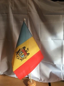MOLDOVA FLOOR STANDING FLAG & WOODEN BASE - Picture 1 of 1