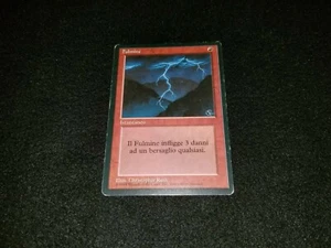 MTG 1x Revised red uncommon MP Italian FBB Lightning Bolt - ships w/ tracking - Picture 1 of 2