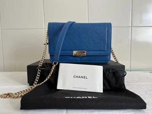 CHANEL Wallet-on-Chain – Label Click Line - Bild 1 von 18