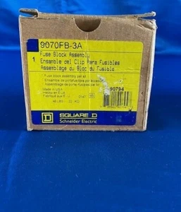 Gruppo blocco fusibili quadrato D 9070FB-3A 30 Ampere, 600V - Foto 1 di 8