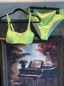 Neon Bikini Badeanzug 2-teilig XL Pop Vil gerippte Träger gelb Neu mit Etikett - Bild 1 von 8