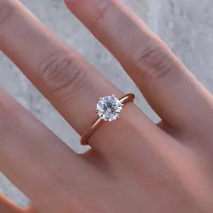 Anillo de plata esterlina 925 liso diamante mossanita de 1 quiebra RSG 360 - Imagen 1 de 6