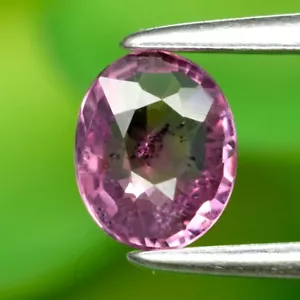 0.54 CT Zafiro Natural Rosa Púrpura origen Madagascar Sin Calefacción Oval(Video - Imagen 1 de 2