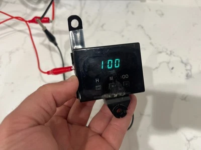 PROBADO 93-98 TOYOTA T-100 CAMIONETA PICKUP TABLERO RELOJ DIGITAL CUARZO OEM 83910-34010 Foto 1 de 3