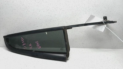 1998 1999 2000 2001 2002 Lincoln LINCOLN NAVIGATOR Right Rear Vent Glass/window - Image 1 of 4